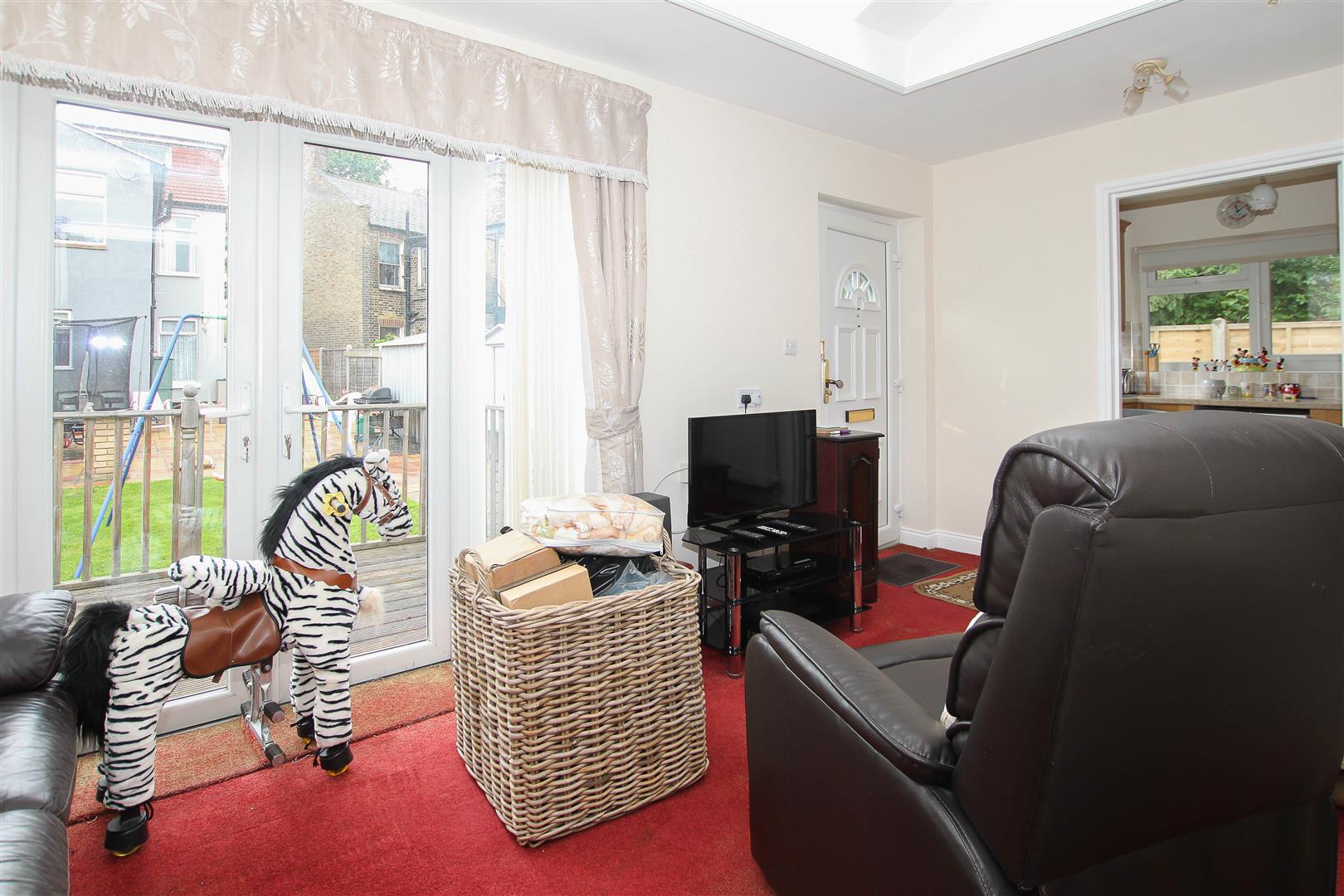 Wanlip Road, London Keith Ashton